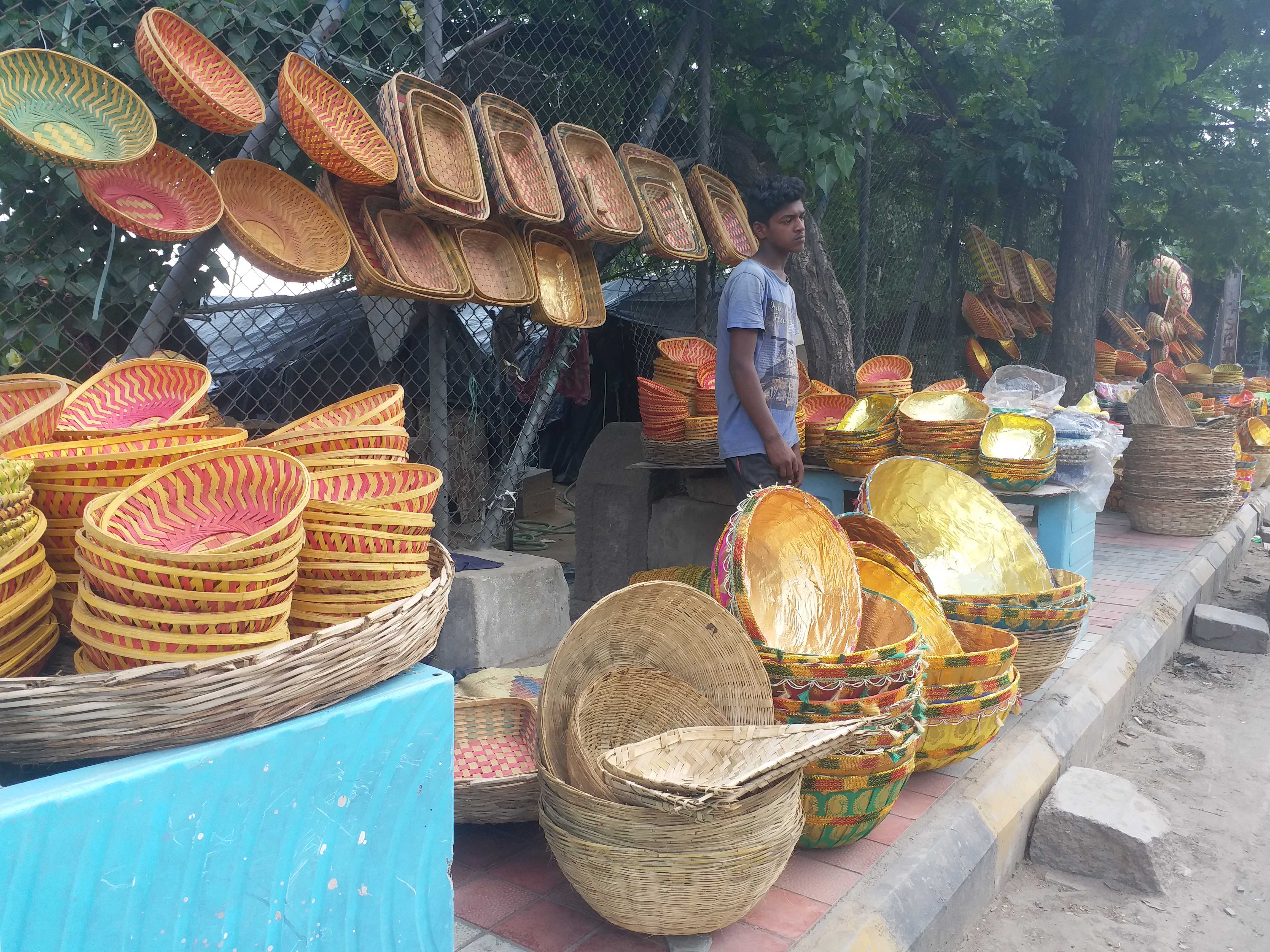 bucket makers facing financial crisis due to coronavirus in hyderabad