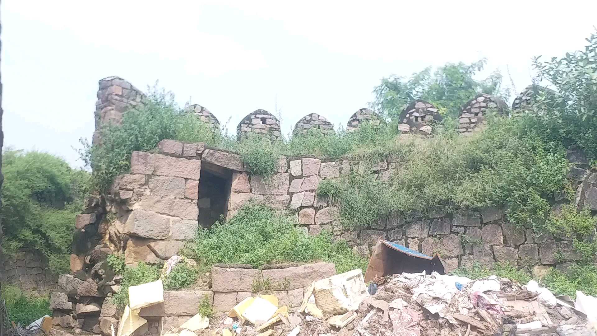 historic golkonda fort to be repaired and protected