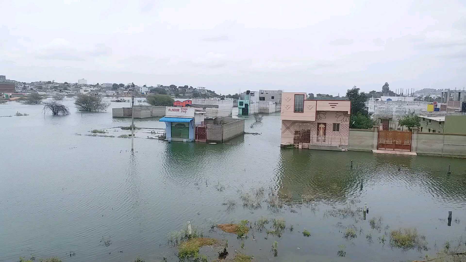 locals facing problems due to worst drainage system in osman nagar hyderabad