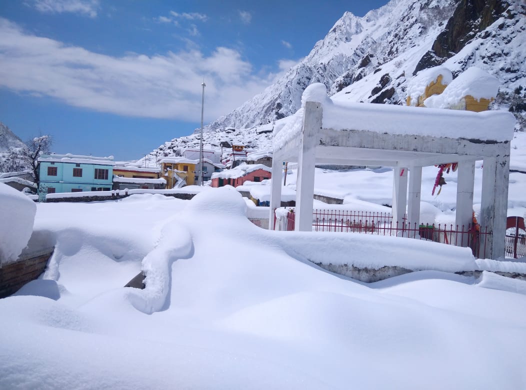 Uttarakhand snow