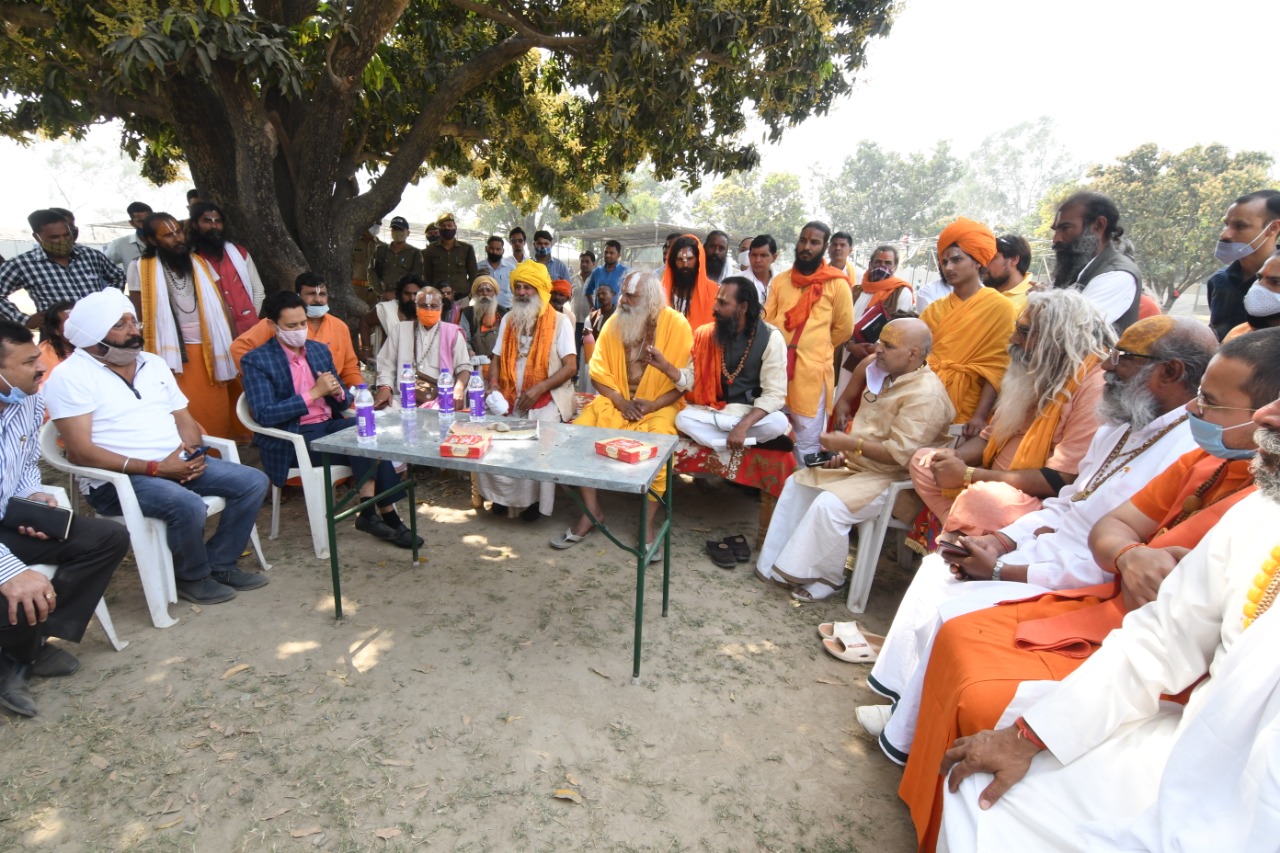 साधु संतों की नाराजगी