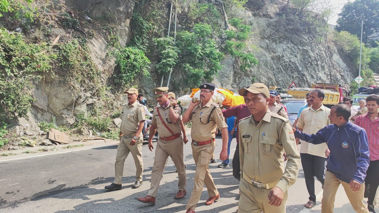 Naveen cremated in his native village in Srinagar