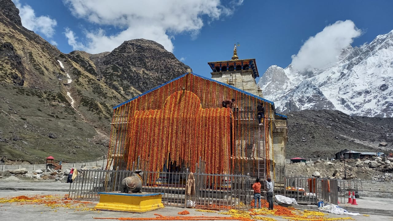 Kedarnath Temple Teerth Purohit