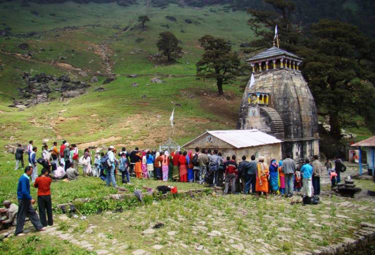 द्वितीय केदार भगवान मदमहेश्वर के कपाट बंद