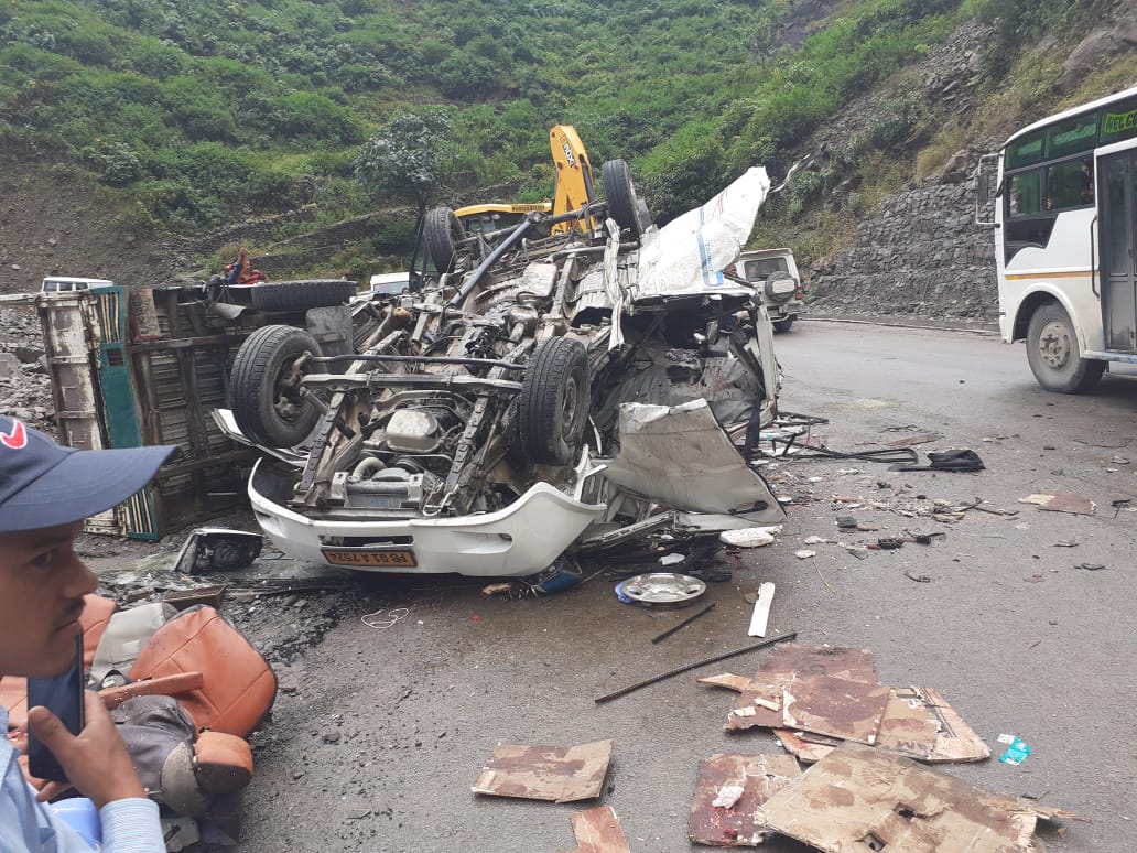 accident in devprayag