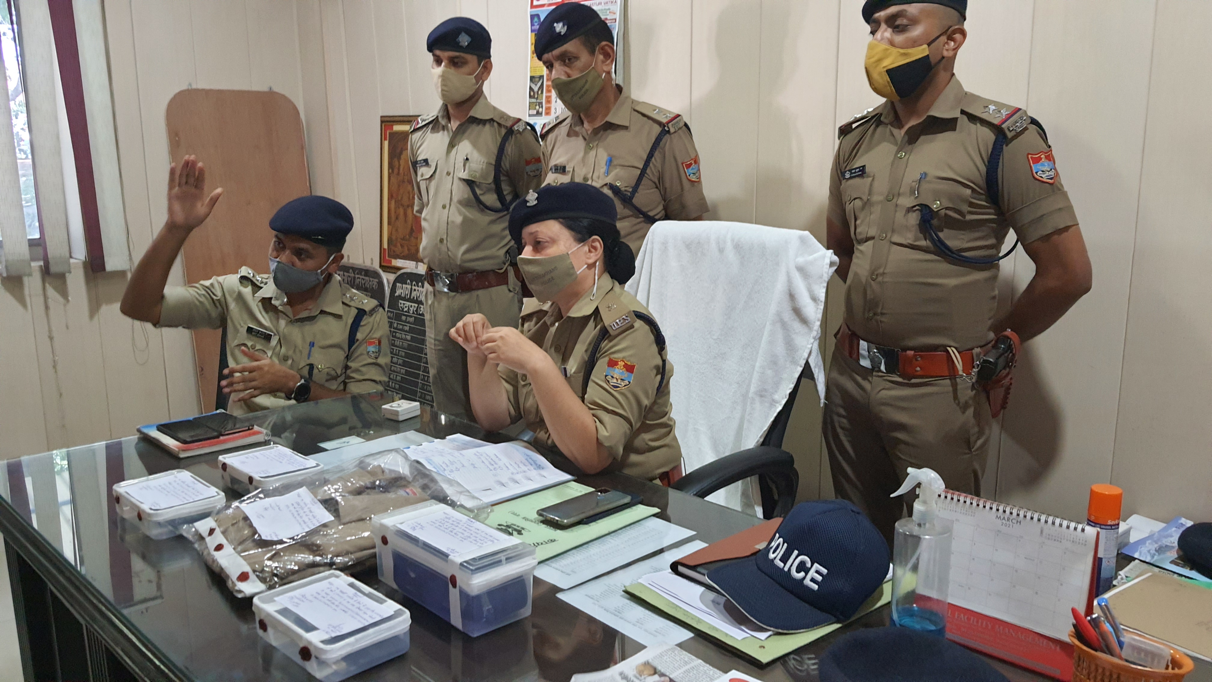 3 members of honey trap gang arrested in Rudrapur