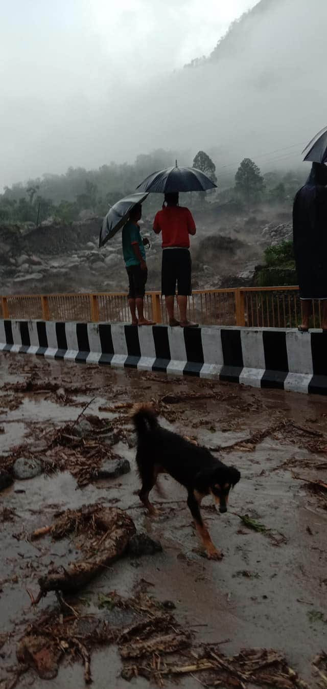 three death and many injured due to landslide