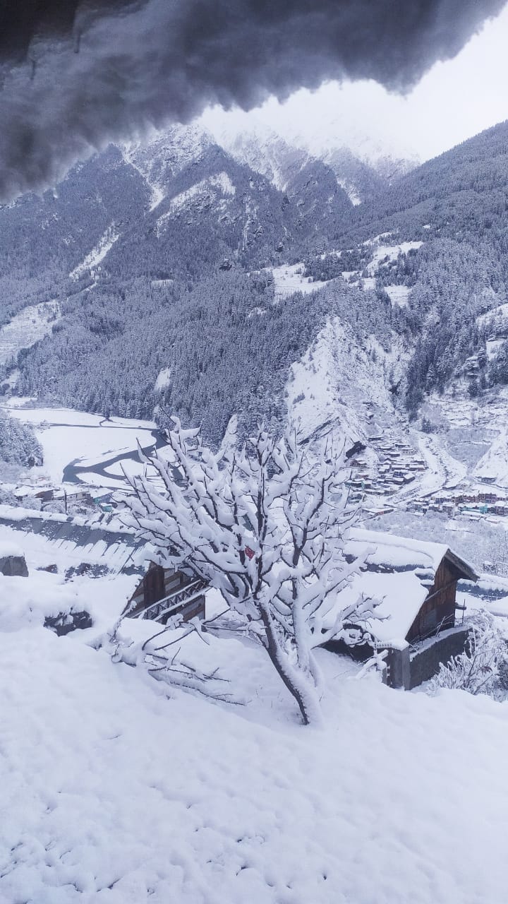 Gangotri highway closed due to snowfall