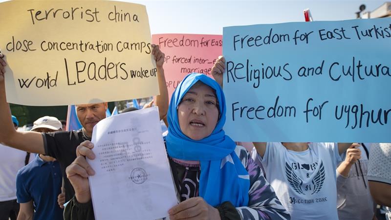 Supporters of China's Muslim Uighurs protest in front of the Chinese consulate in Istanbul last year. (File photo)