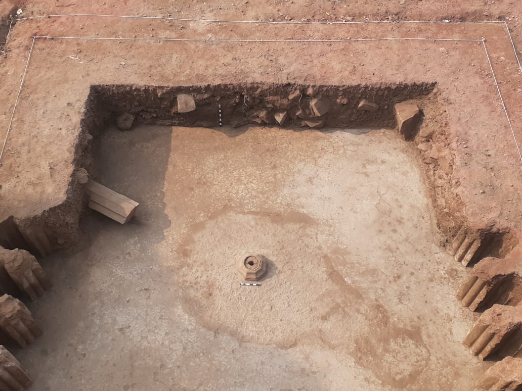 450-year-old-water-tank-found-in-fatehpur-sikri-of-agra-in-todermal-residence-finance-minister-of-akbar