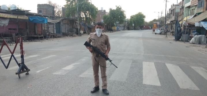 lockdown in agra