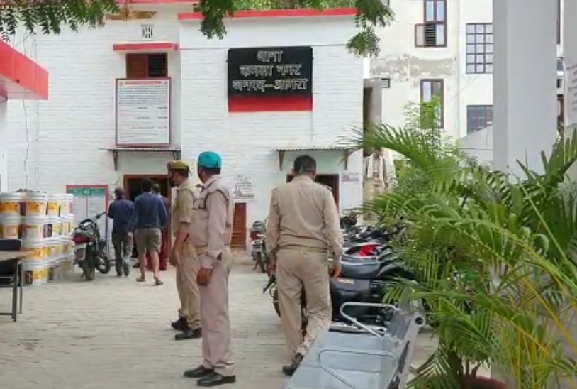 आईपीएल किक्रेटर के यहां दिनदहाड़े चोरी, पुलिस मुकदमा लिखने में कर रही आनाकानी