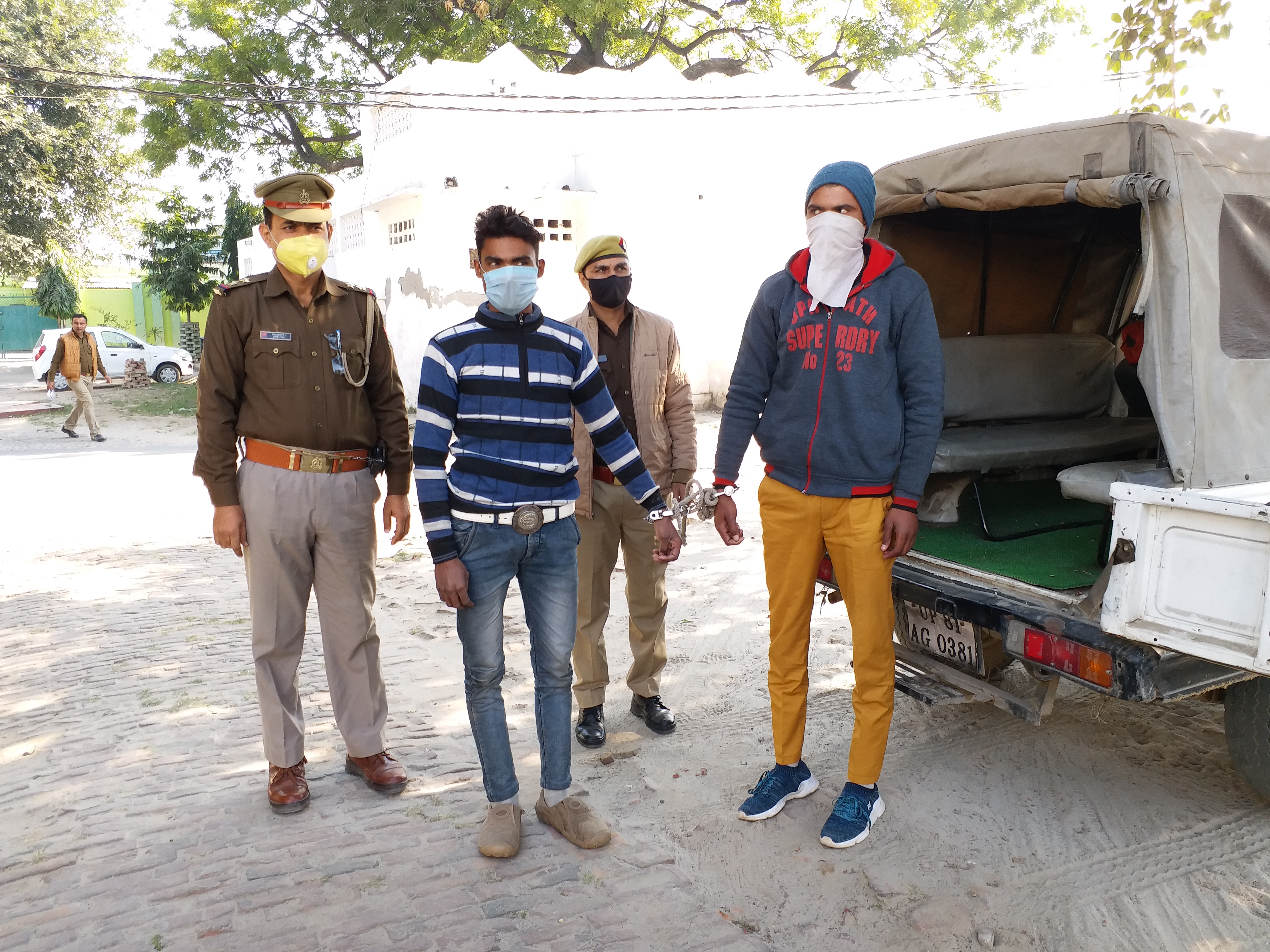 पुलिस गिरफ्त में आरोपी दोस्त