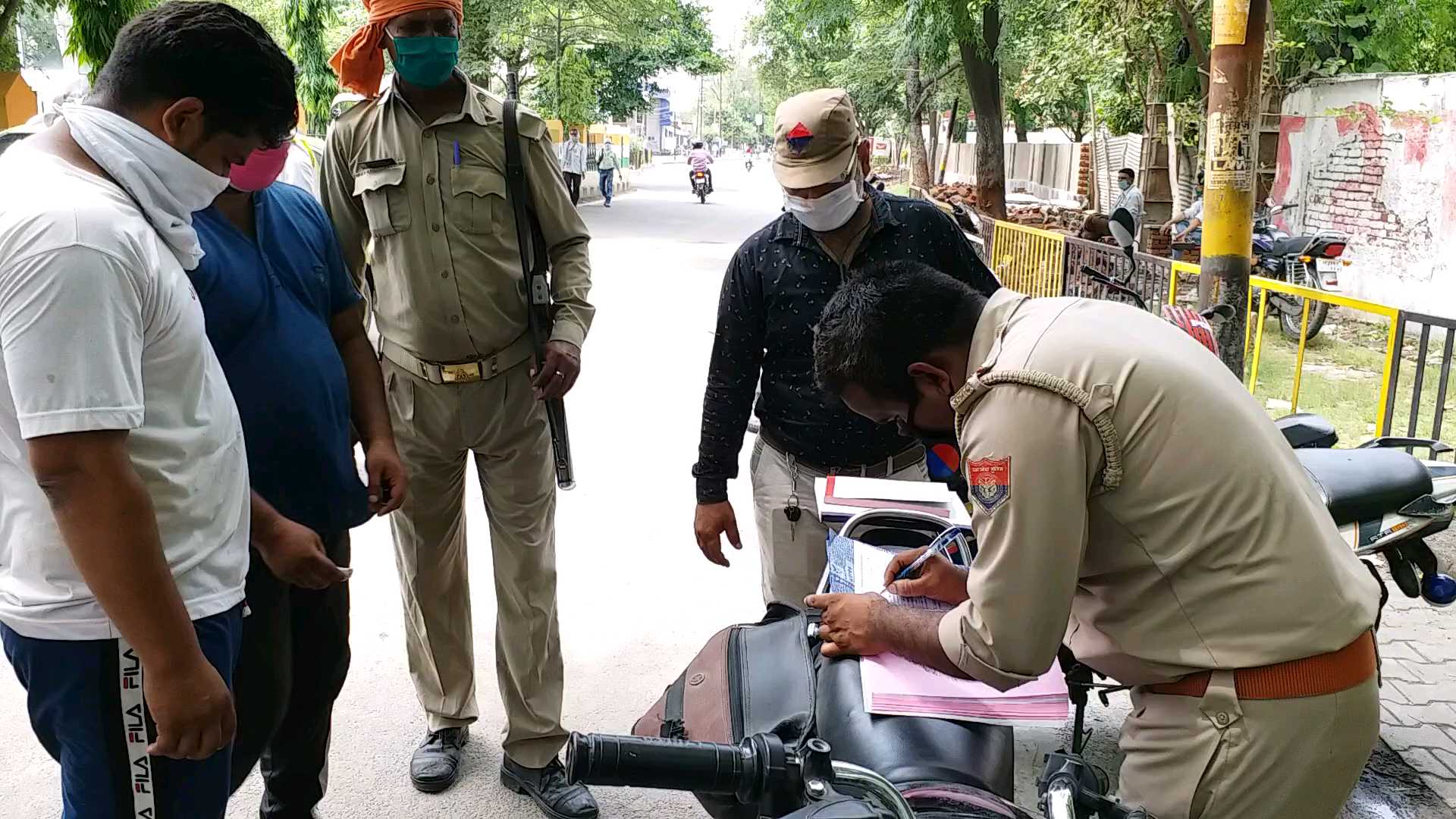 lockdown in aligarh