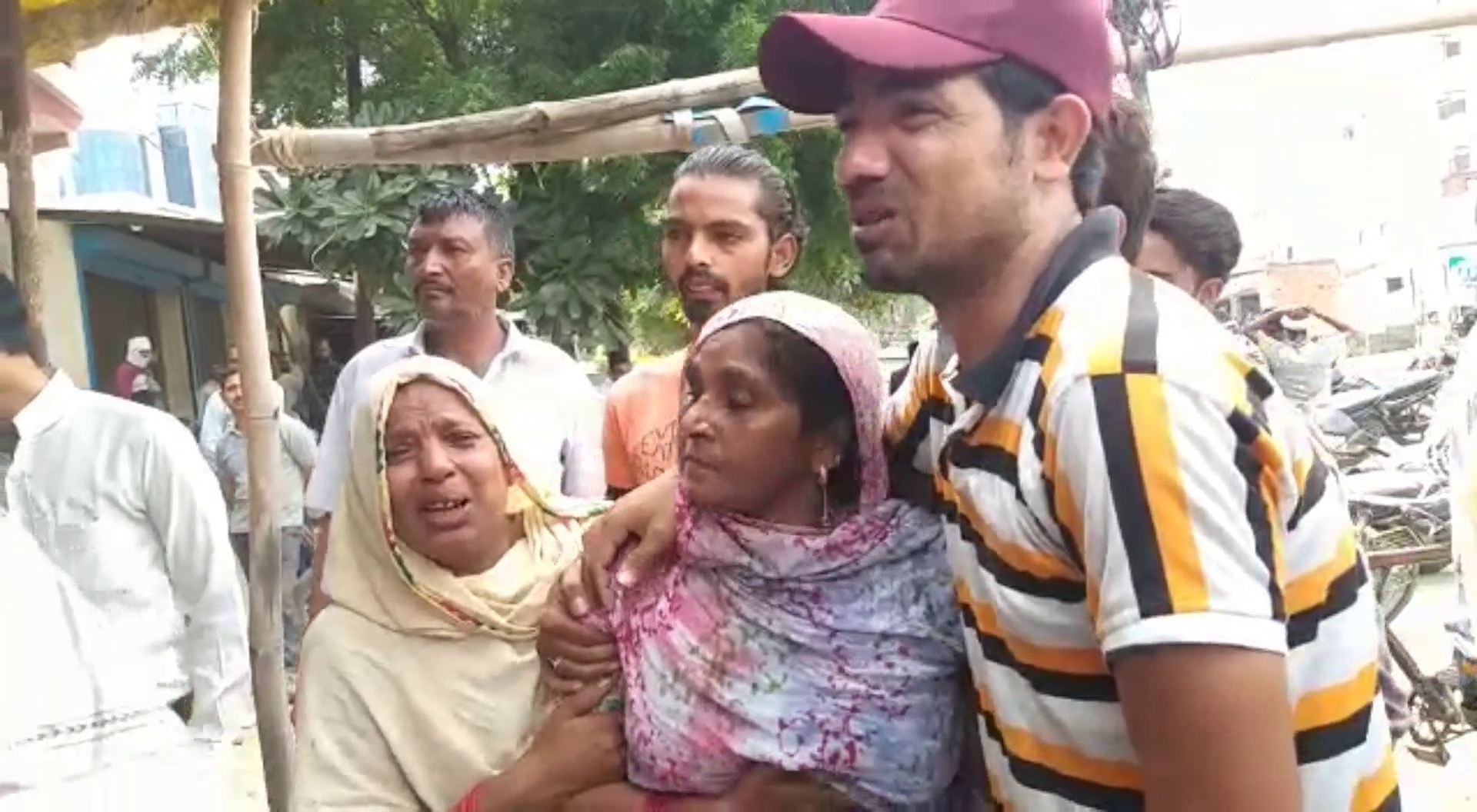 अलीगढ़ में कंप्रेशर फटने से दुकानदार की मौत, एक घायल
