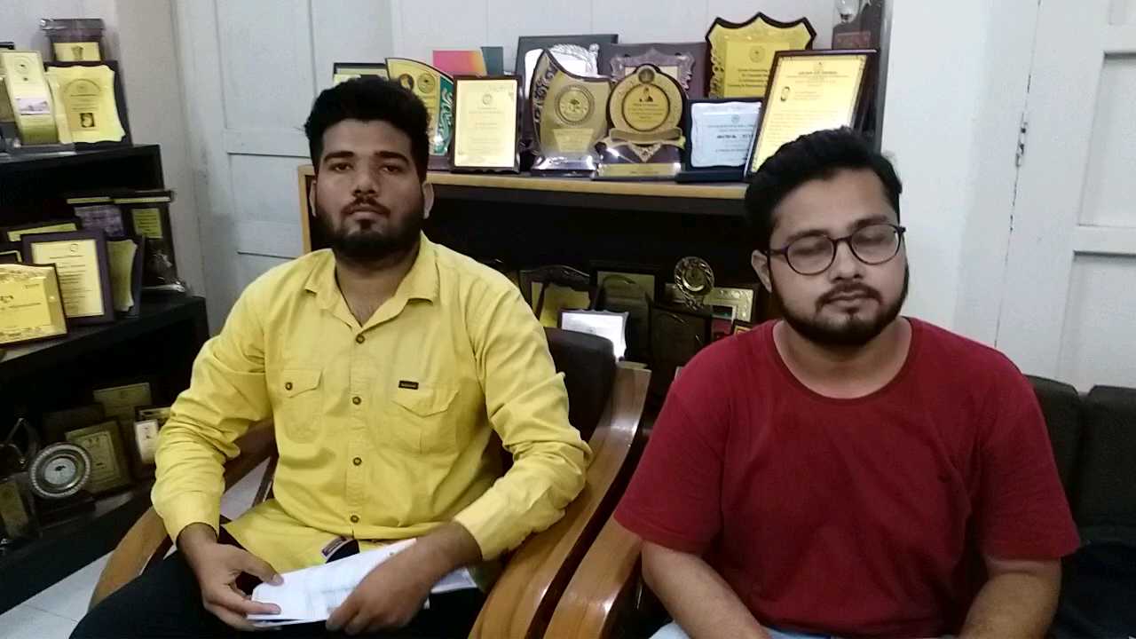 amu 180 students got job by online job fair