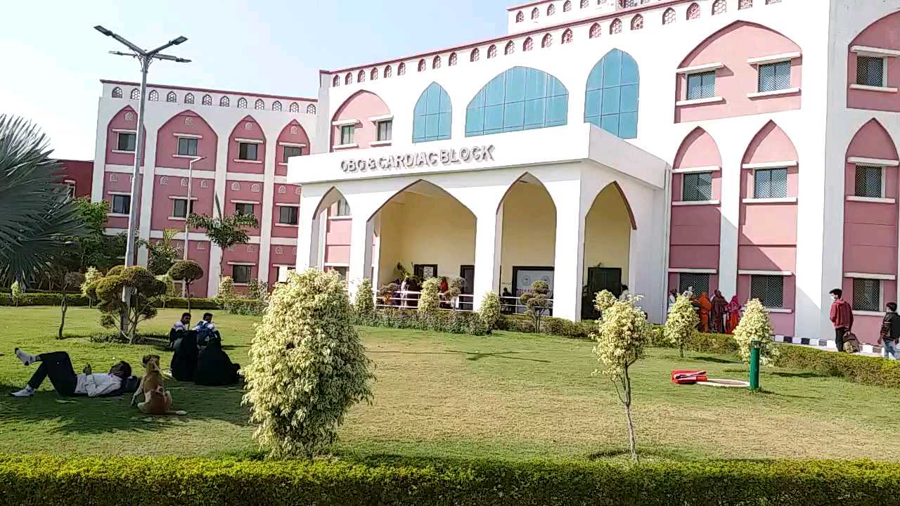 Alumni bodies of AMU donated 6 Ventilators to JN Medical College