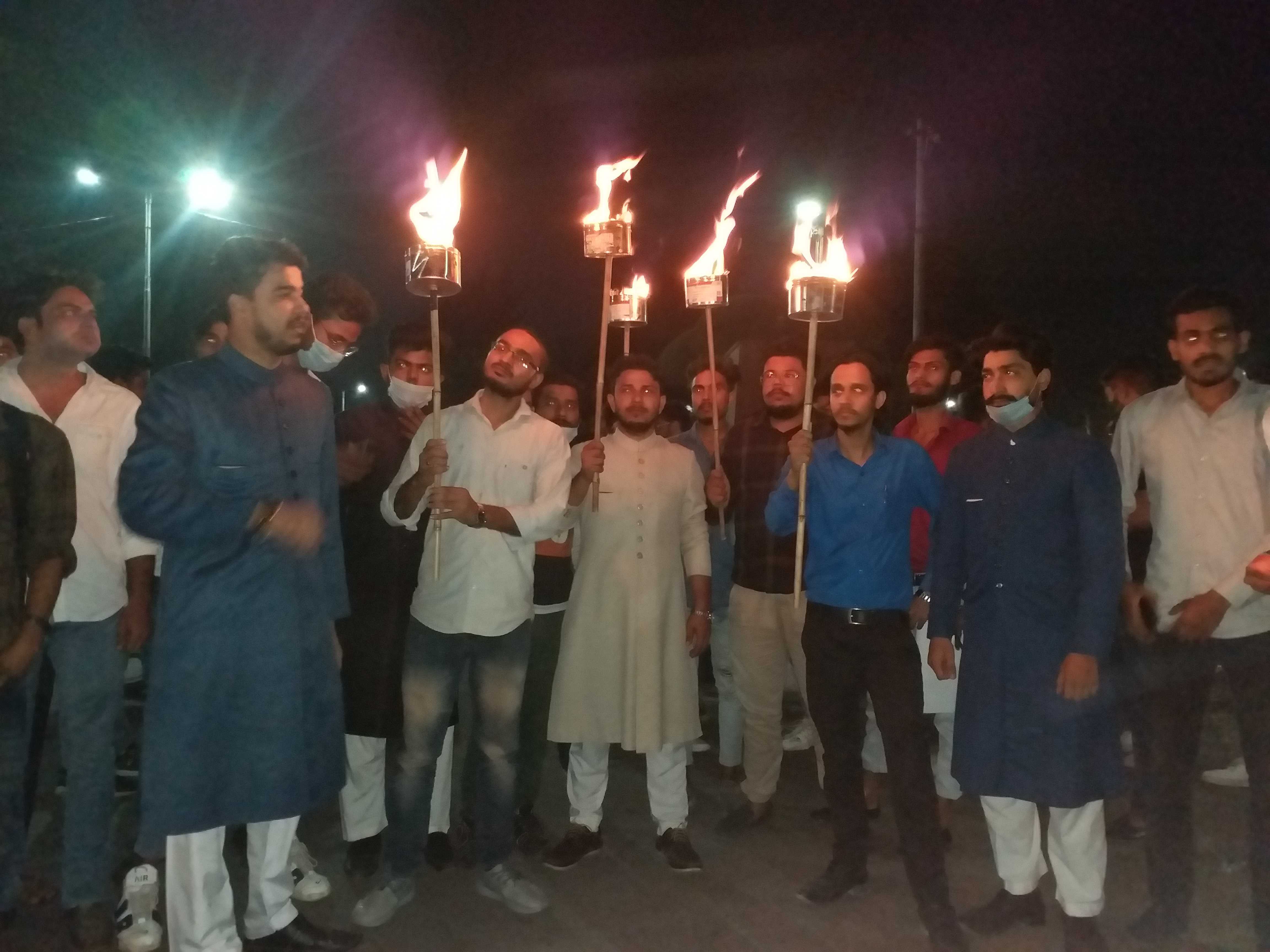 AMU student protest against Yugi government