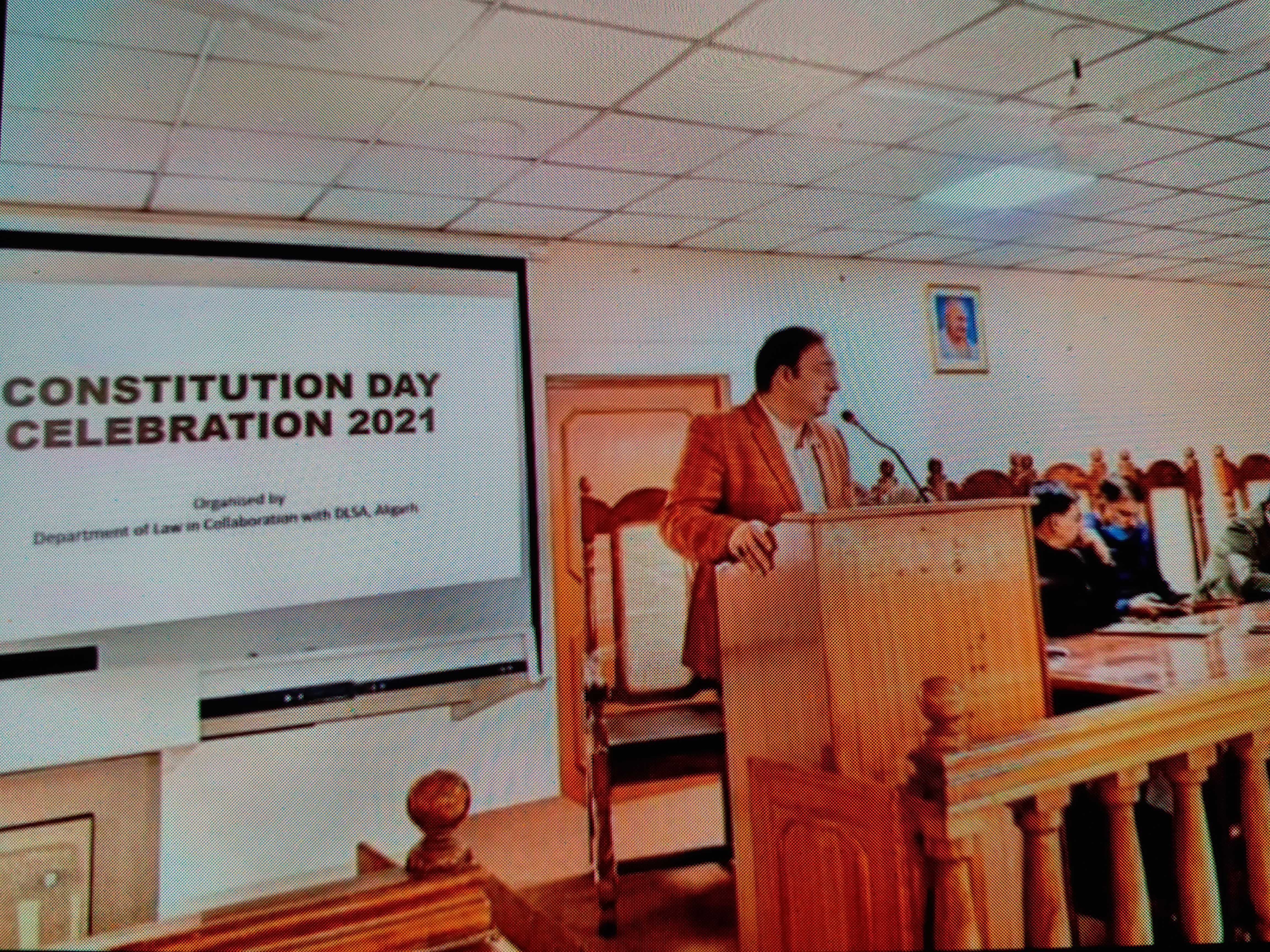 72nd Constitution Day: علی گڑھ مسلم یونیورسٹی میں یوم آئین کے موقع پر خصوصی پروگرام کا انعقاد