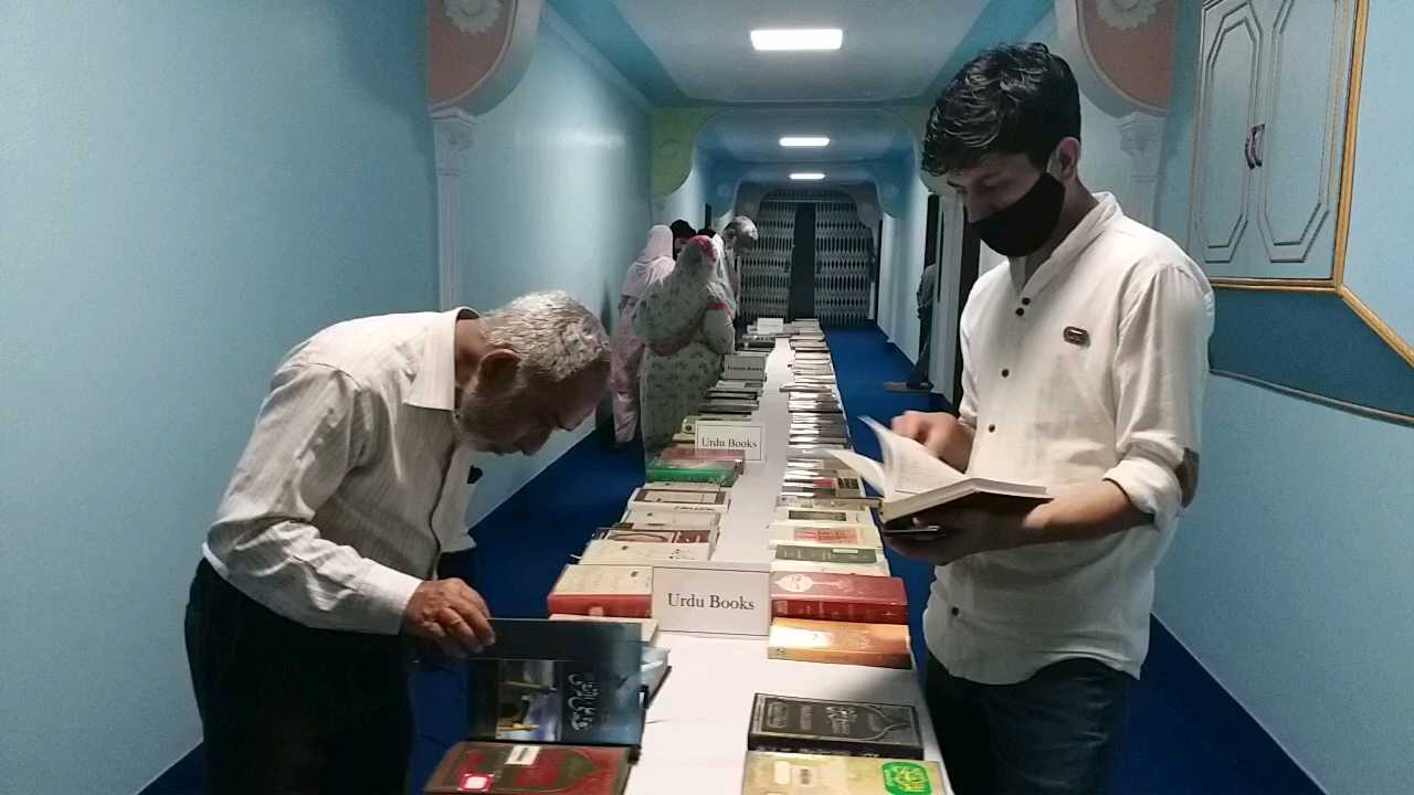 book exhibition on ali day in maulana azad library aligarh