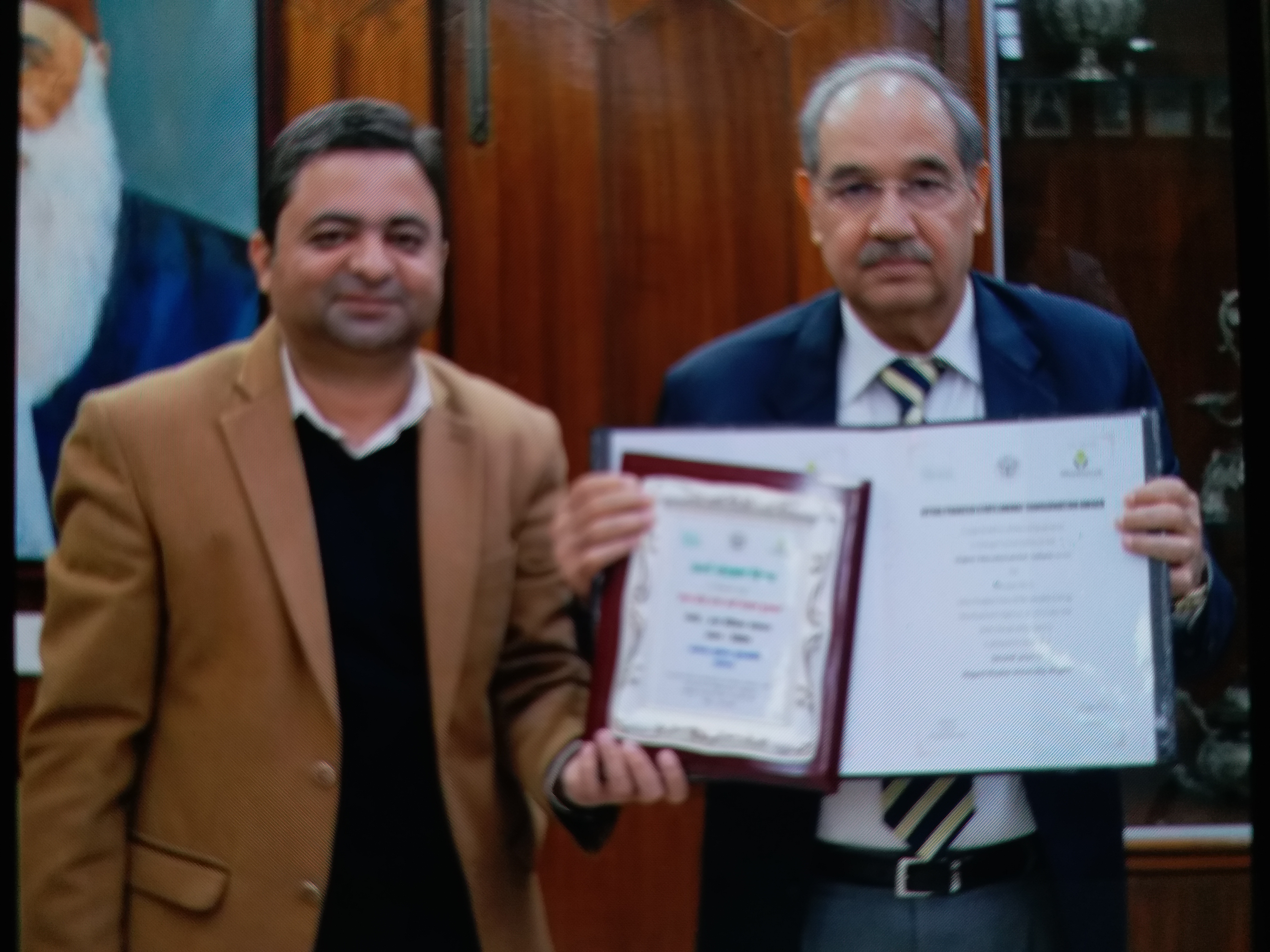 AMU Gets Award For Energy Conservation: اے ایم یو کو توانائی کے تحفظ میں اترپردیش میں دوسرا مقام حاصل ہوا