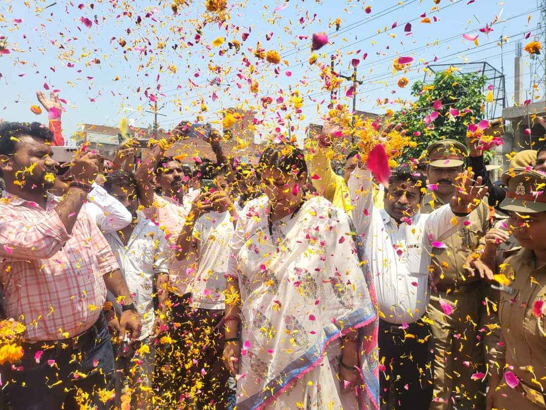 केंद्रीय मंत्री और सांसद स्मृति ईरानी