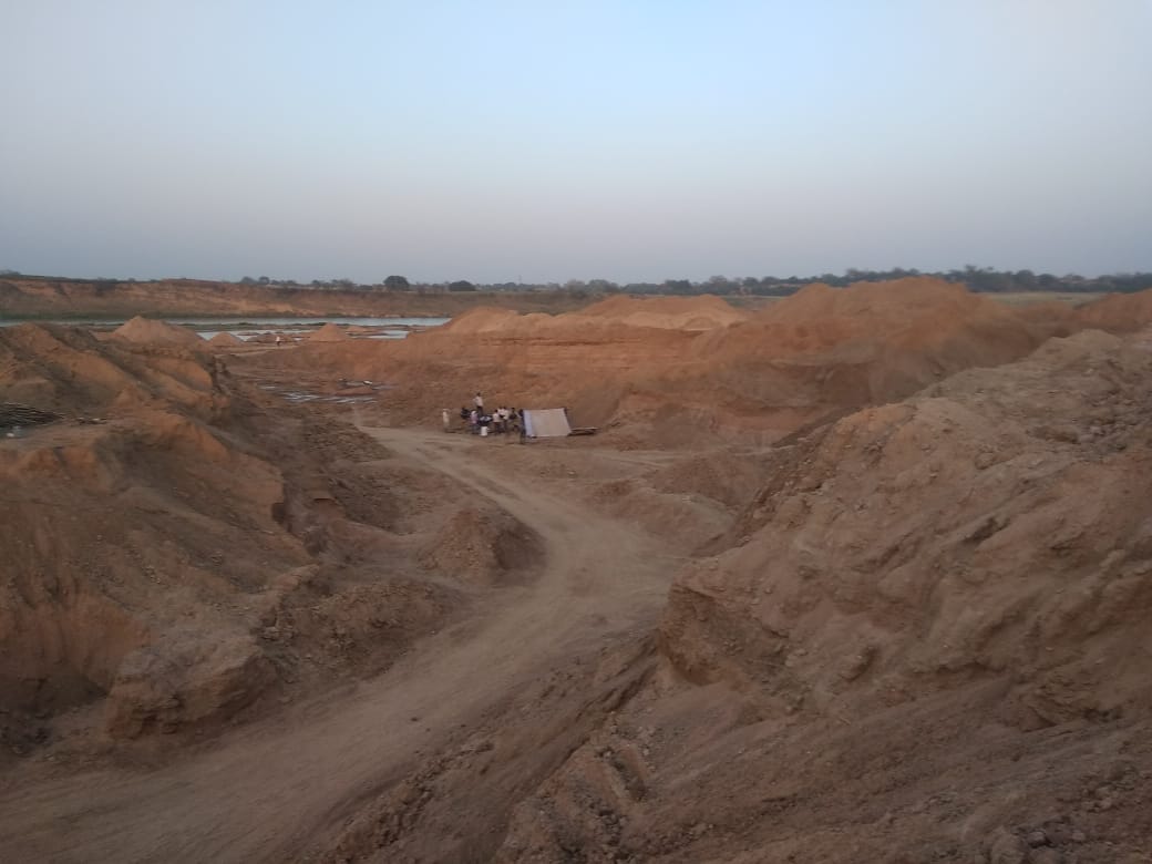 death-of-3-labourers-due-to-collapse-of-mound-in-morang-mine-in-banda