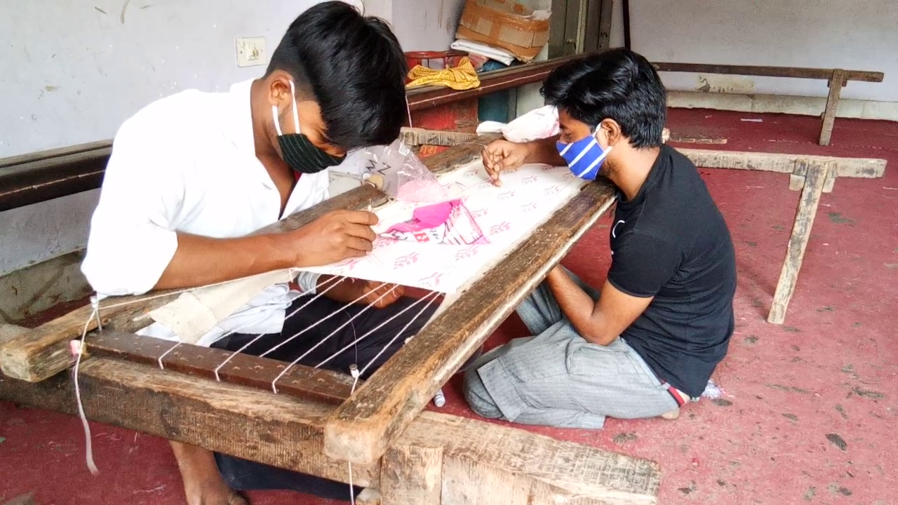 hand embroidery artisans facing financial crisis due to lockdown in bareilly