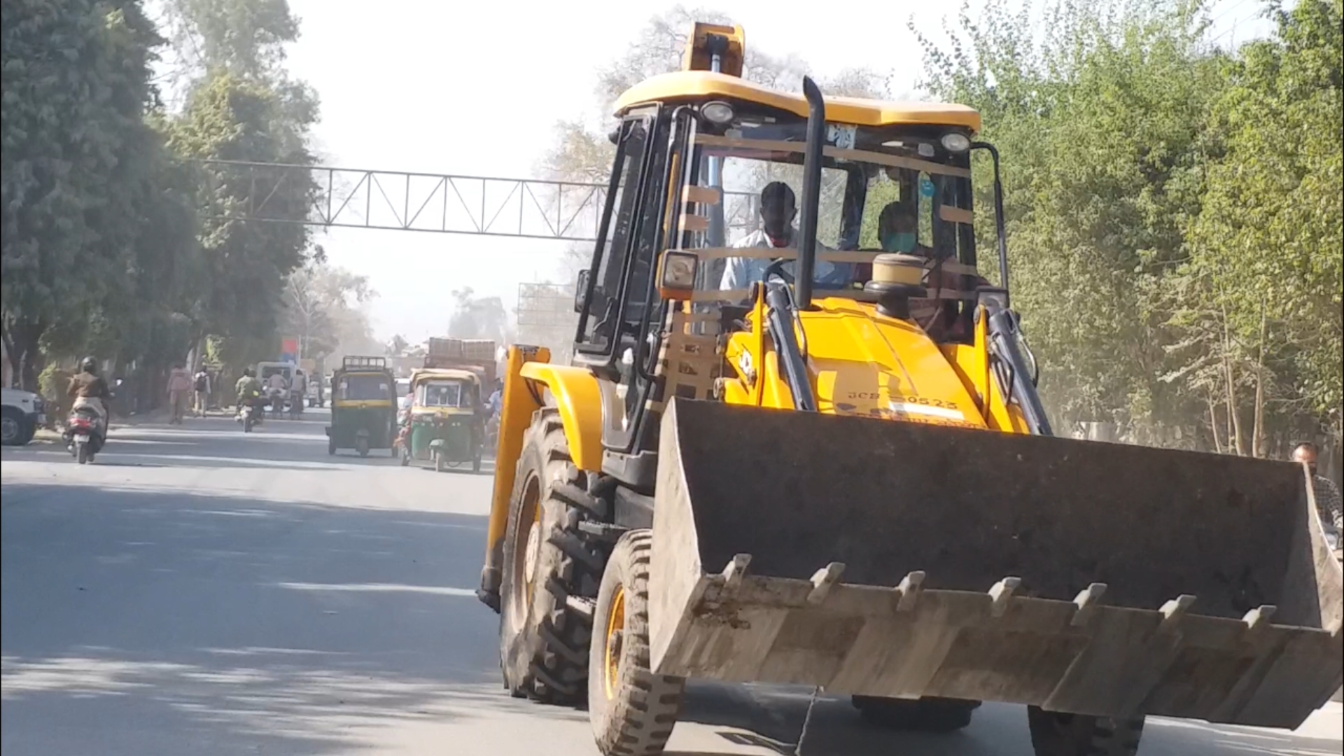 सुस्त है निर्माण कार्य की रफ्तार