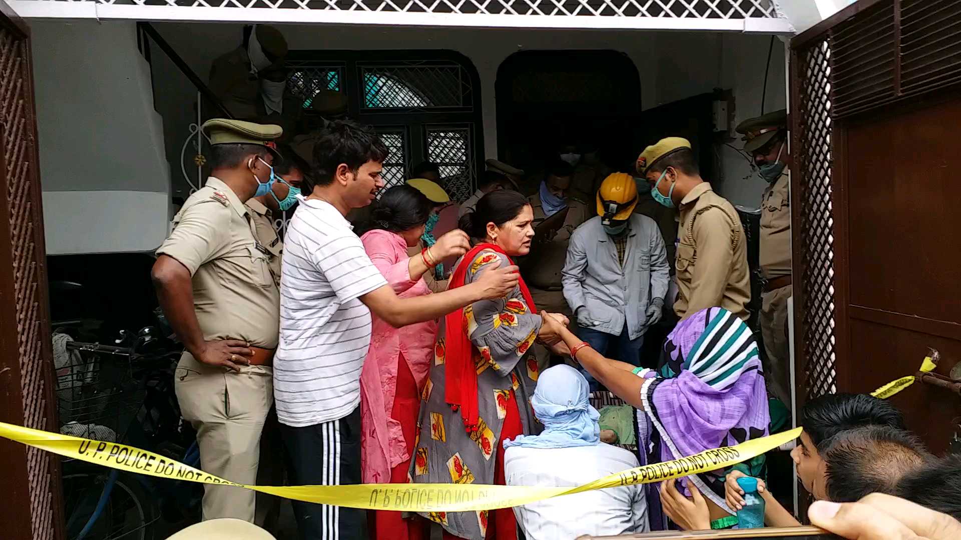 पुलिस के खुलासे पर मृतक के बेटे ने जताया असंतोष.