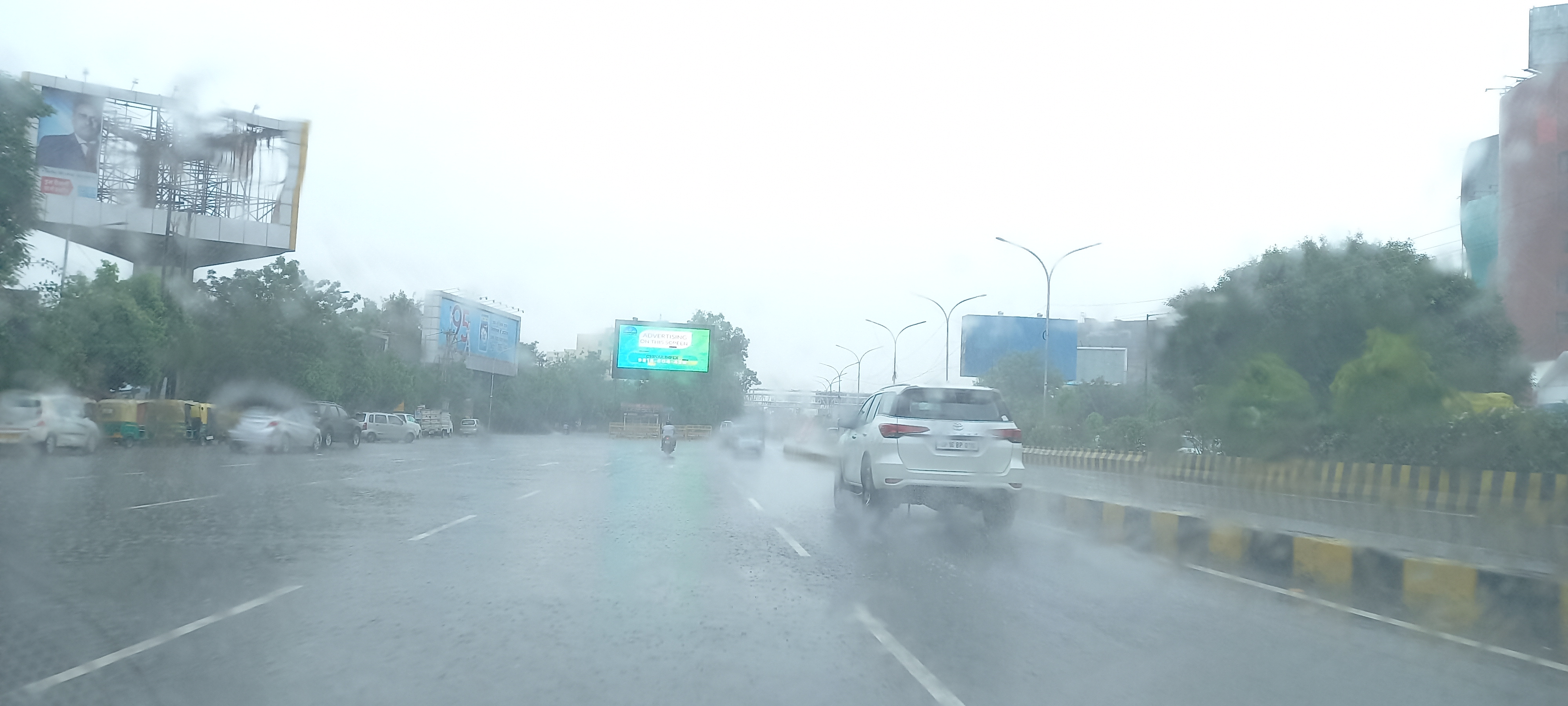 rain in noida weather updates delhi ncr