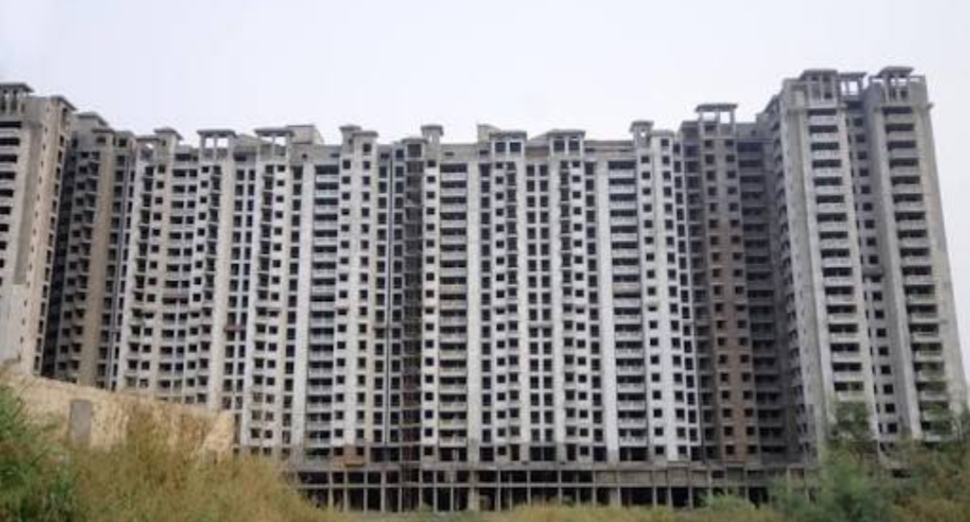 50 thousand flat buyers will get shelter from the stress fund in noida