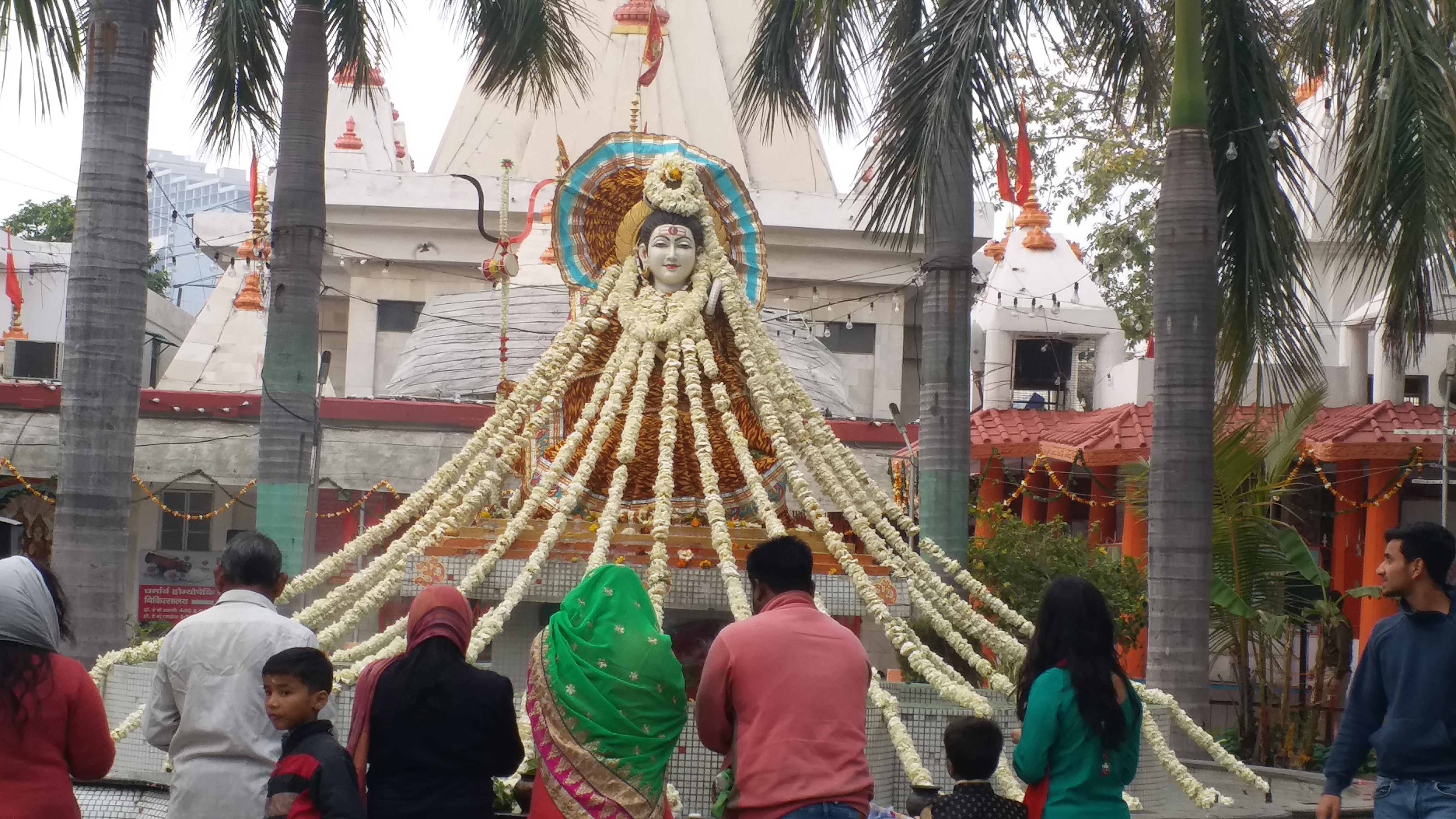 Devotees worshiping