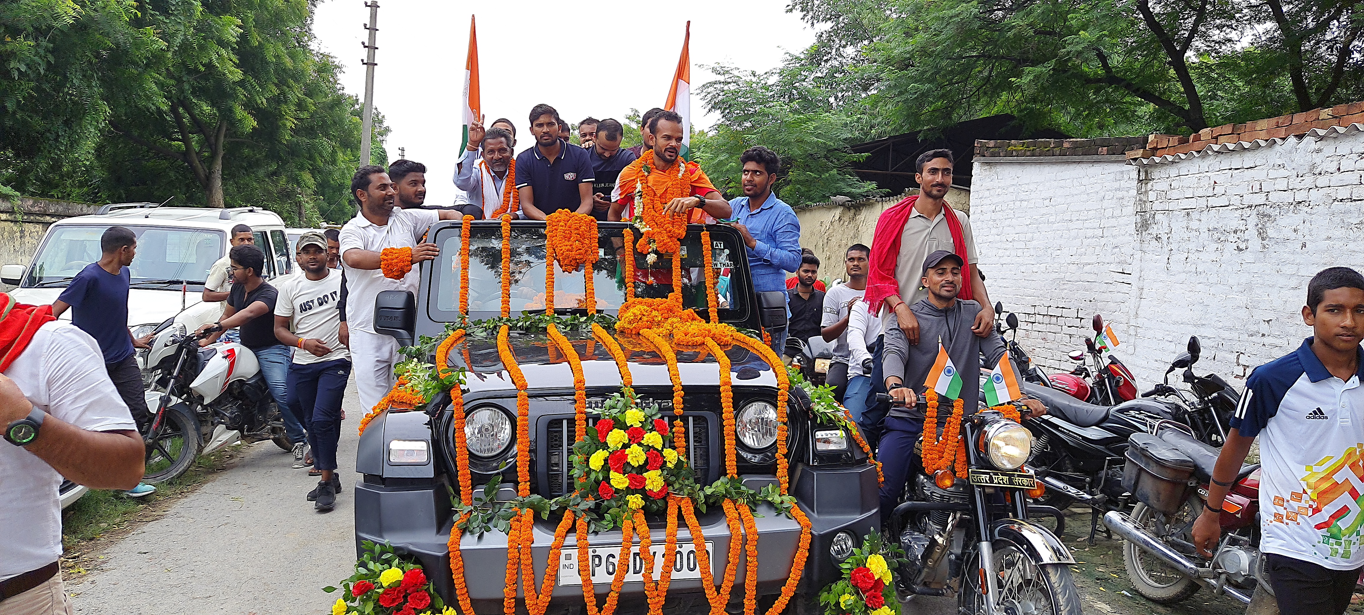 हाॅकी ओलंपिक टीम के विजेता खिलाड़ी ललित उपाध्याय का हुआ जोरदार स्वागत