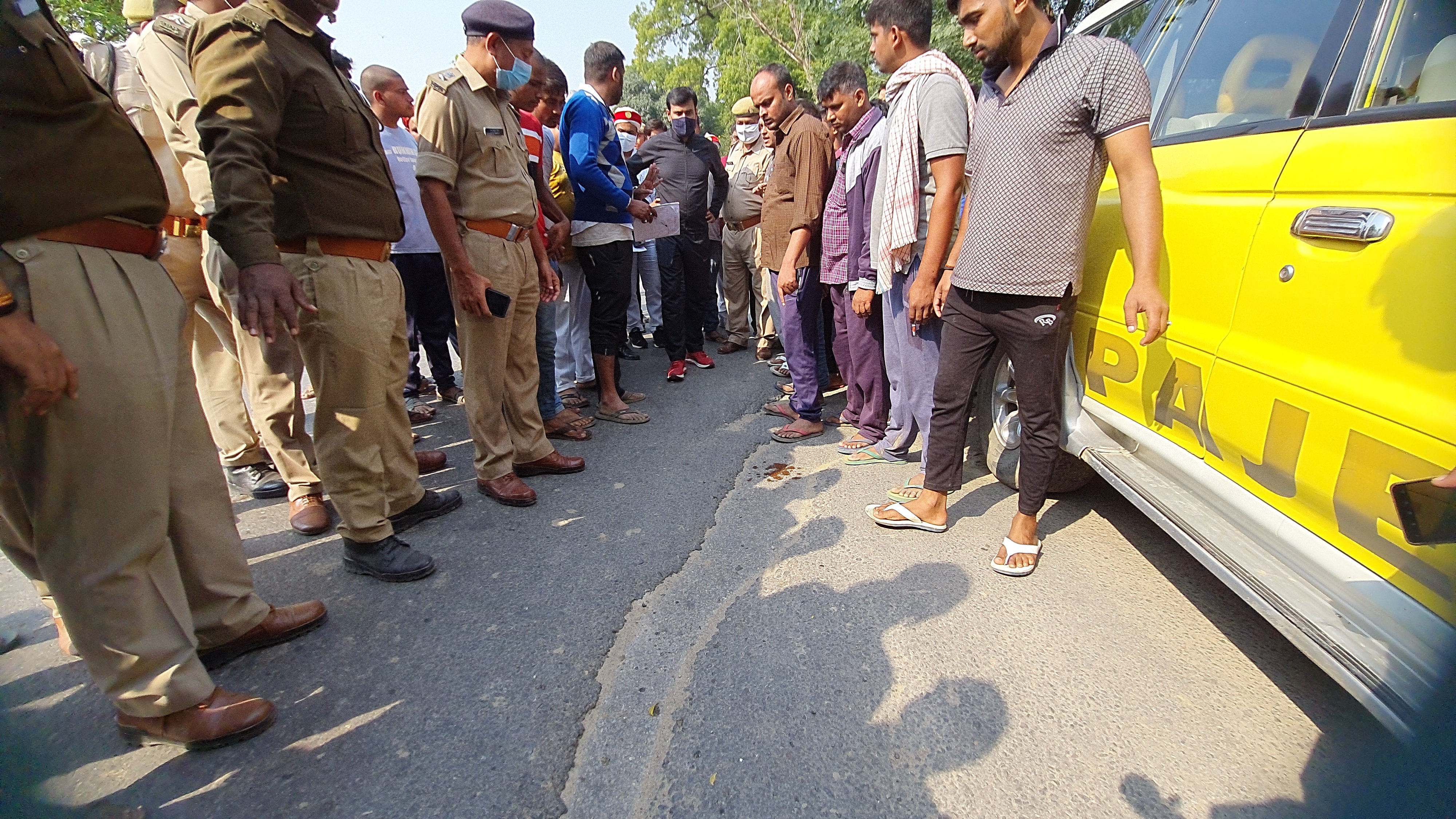 road-accident-in-ghazipur