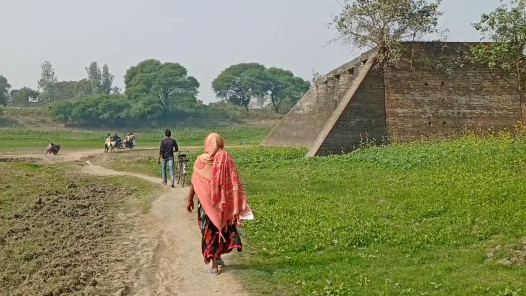 डेढ़ दशक बाद भी एप्रोच अधूरा.