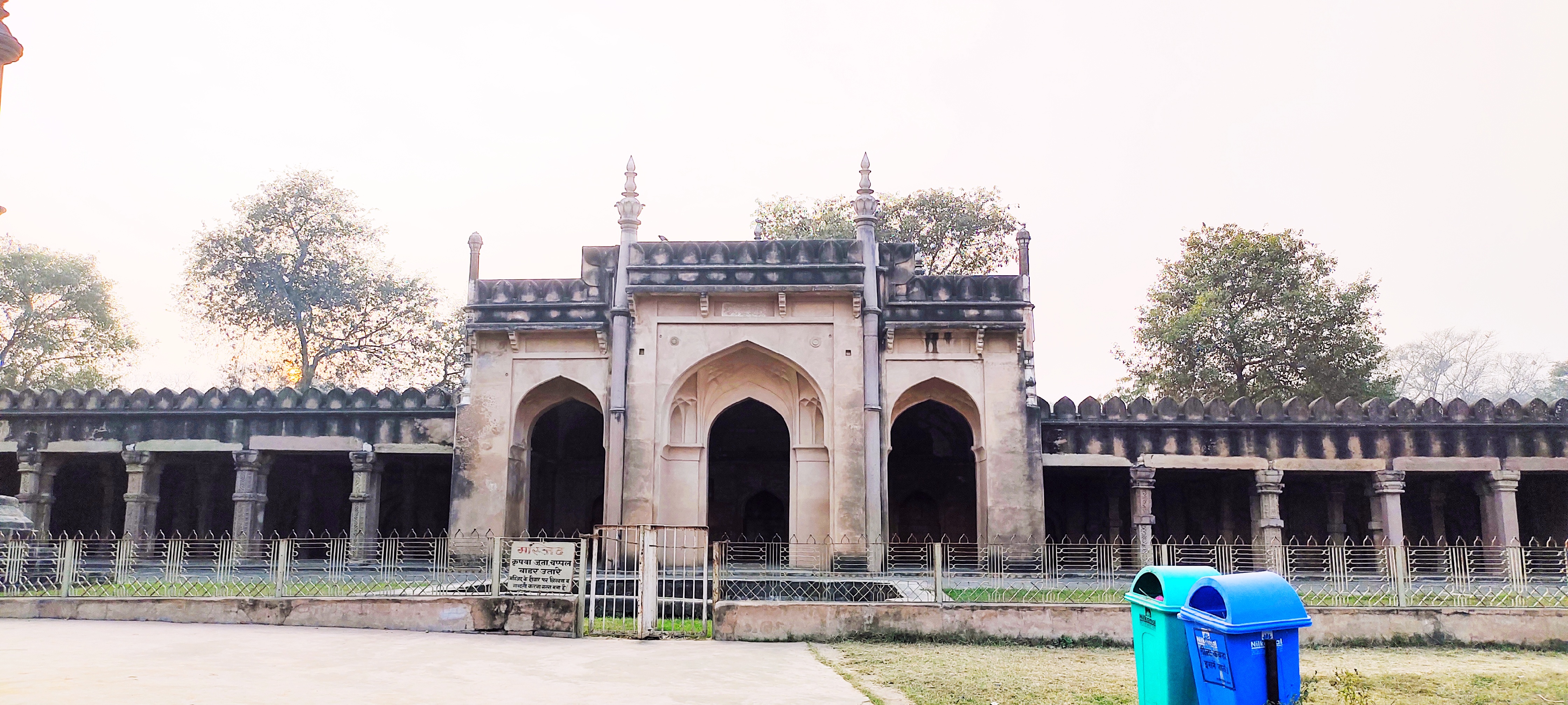 qila masjid of sharqi architecture in jaunpur