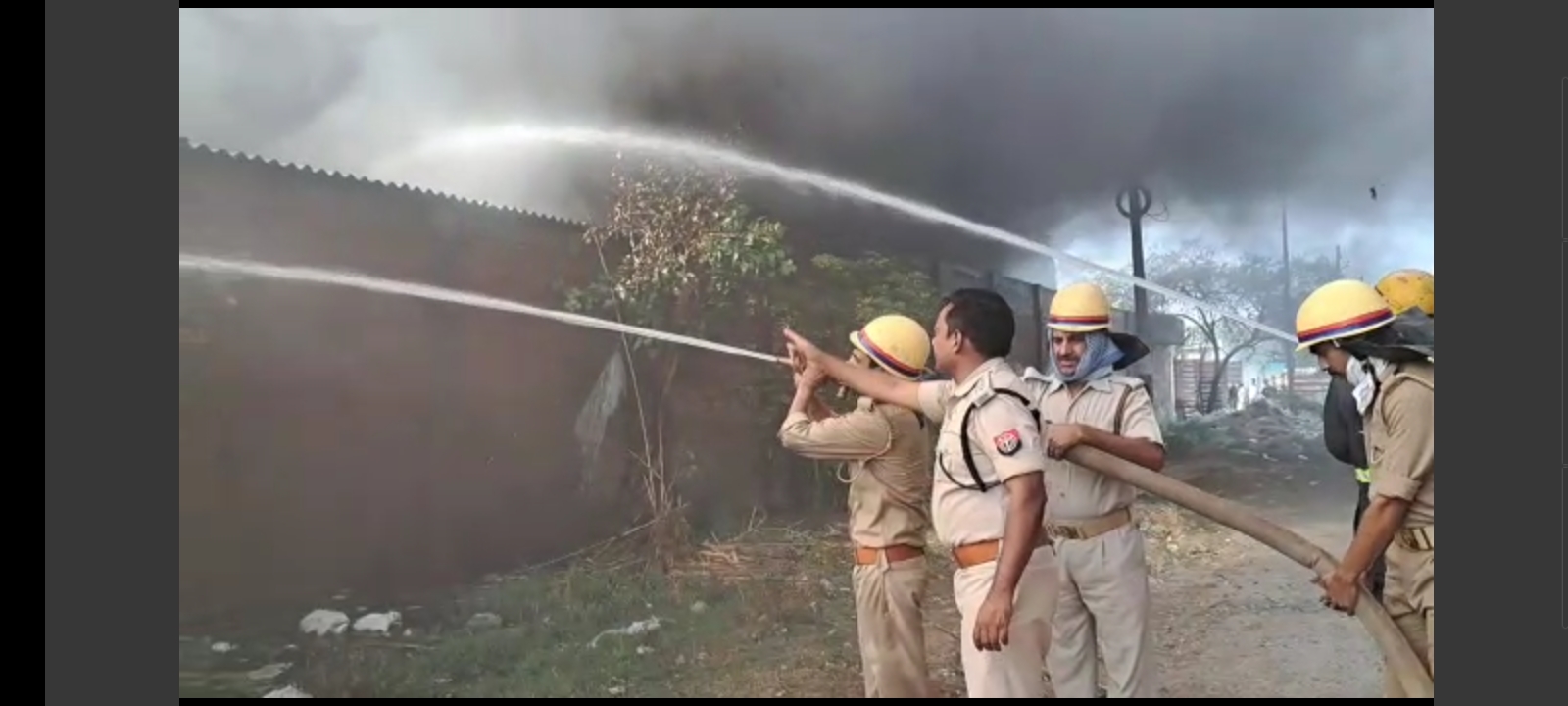 कानपुर देहात की फैक्ट्री में लगी भीषण आग