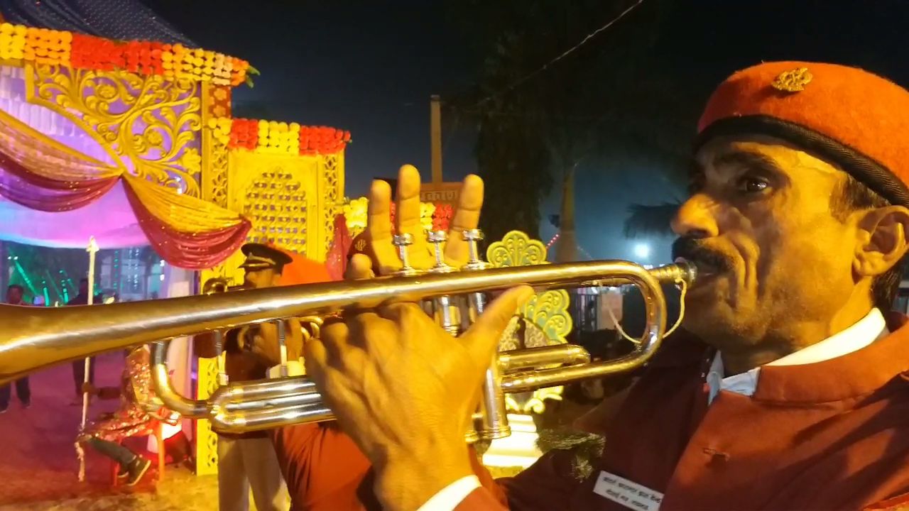 adarsh karagar band