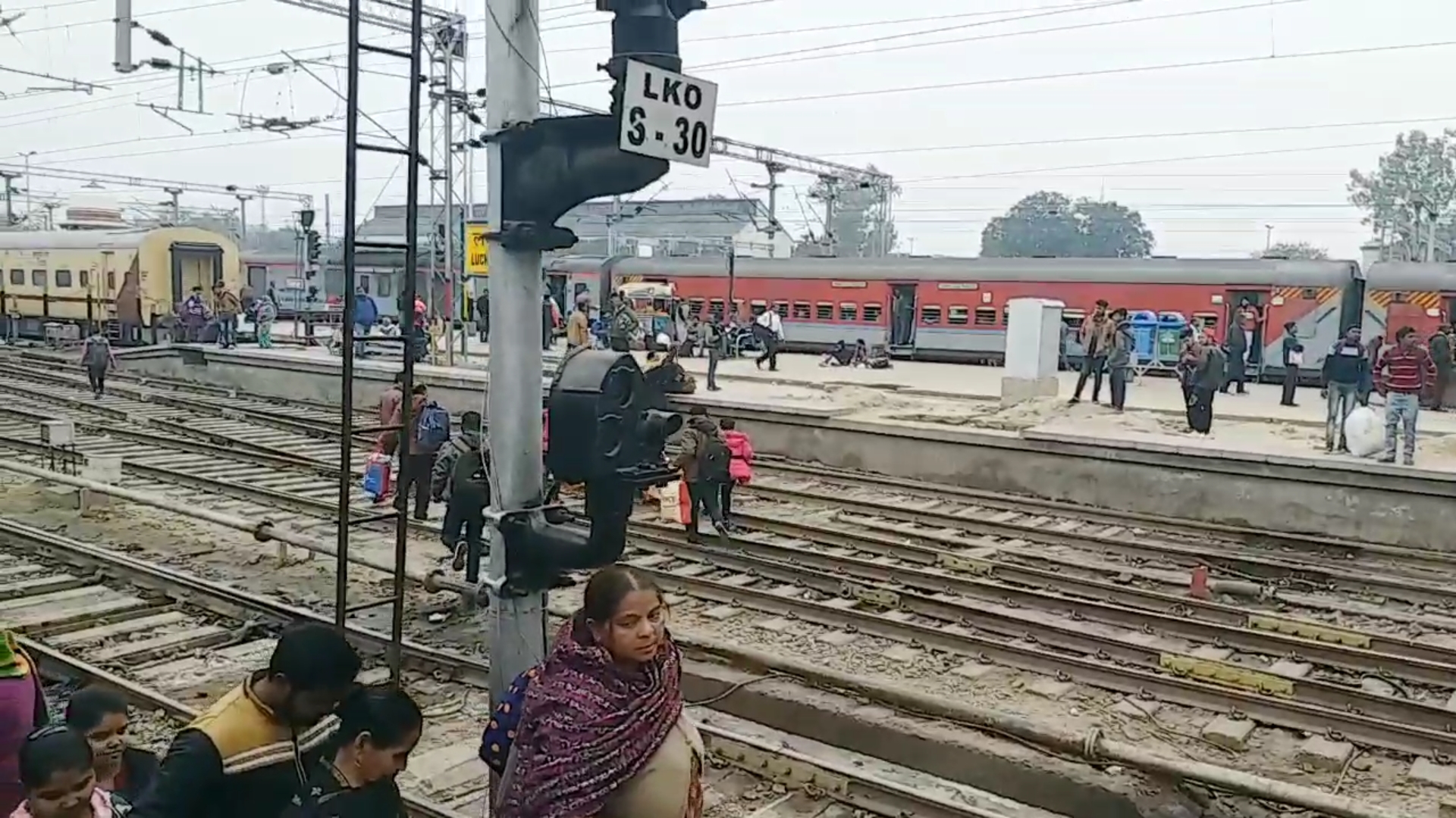 लखनऊ में बढ़ाई गई स्टेशन की सुरक्षा.