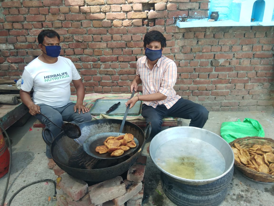 food making in community kitchen