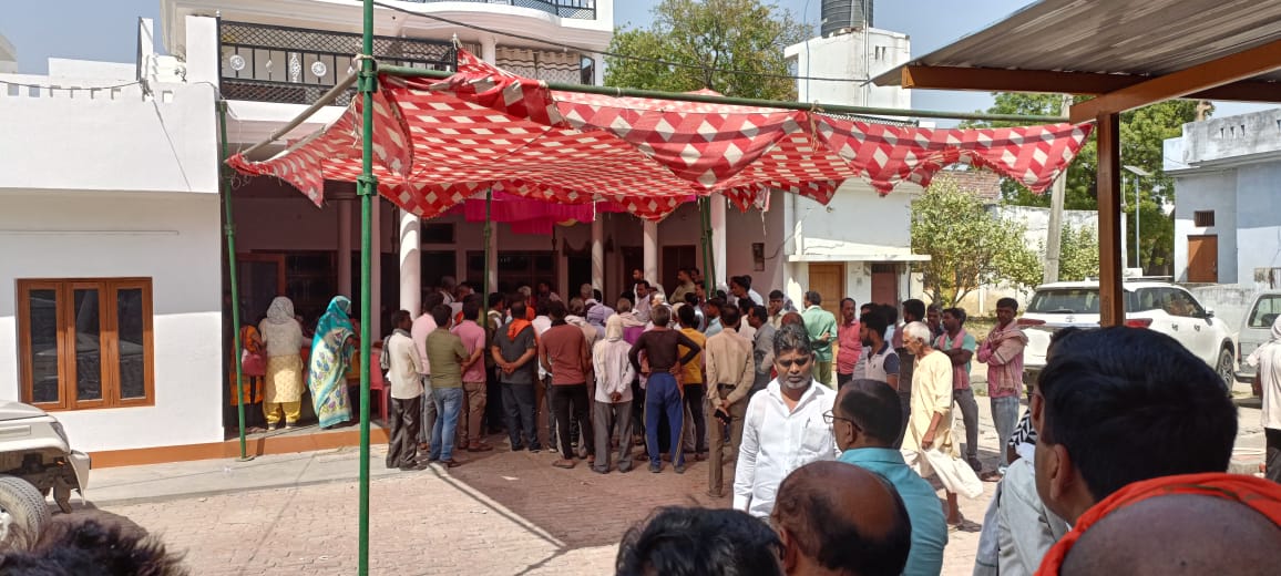 पूर्व मंत्री शारदा प्रताप शुक्ला का पैतृक गांव.