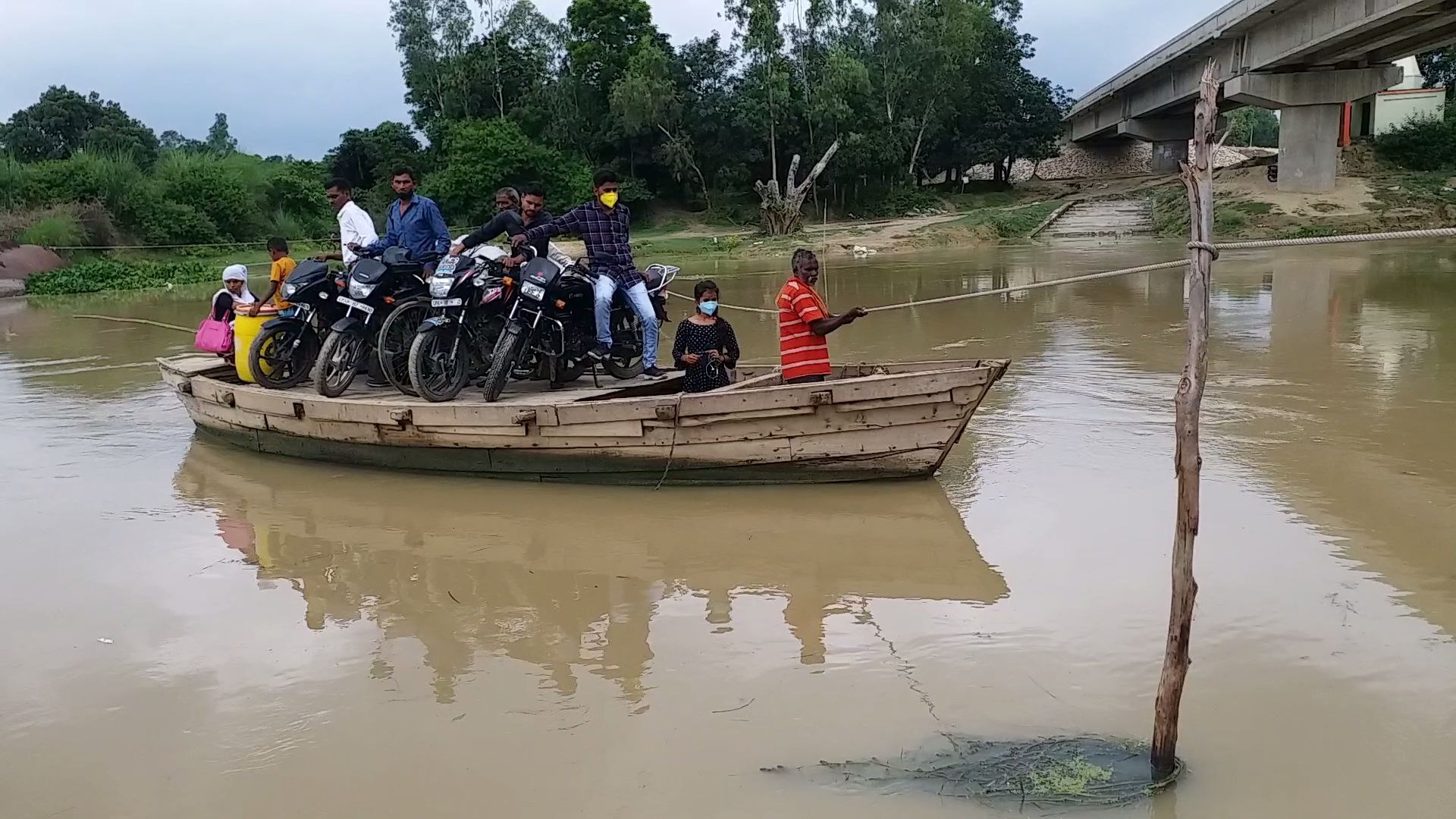 कुछ ऐसे हैं यहां के हालात.