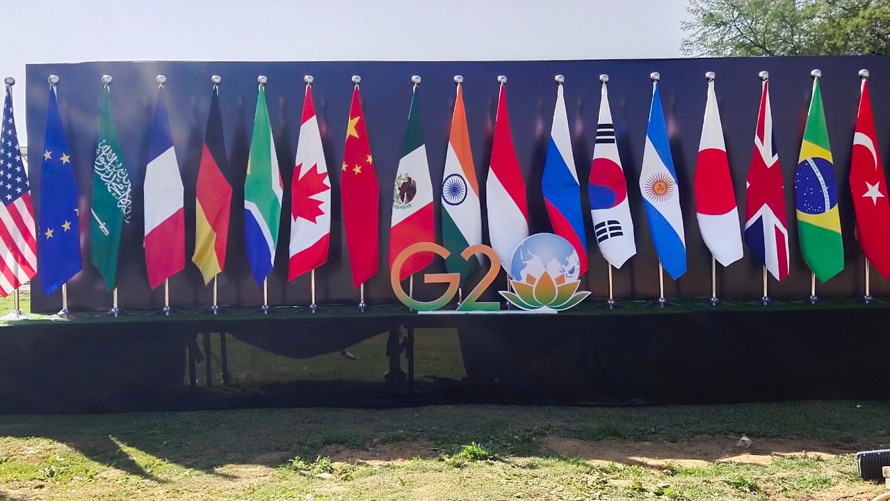 G-20 सम्मेलन में भाग लेने पहुंचे विदेशी डेलिगेट्स.