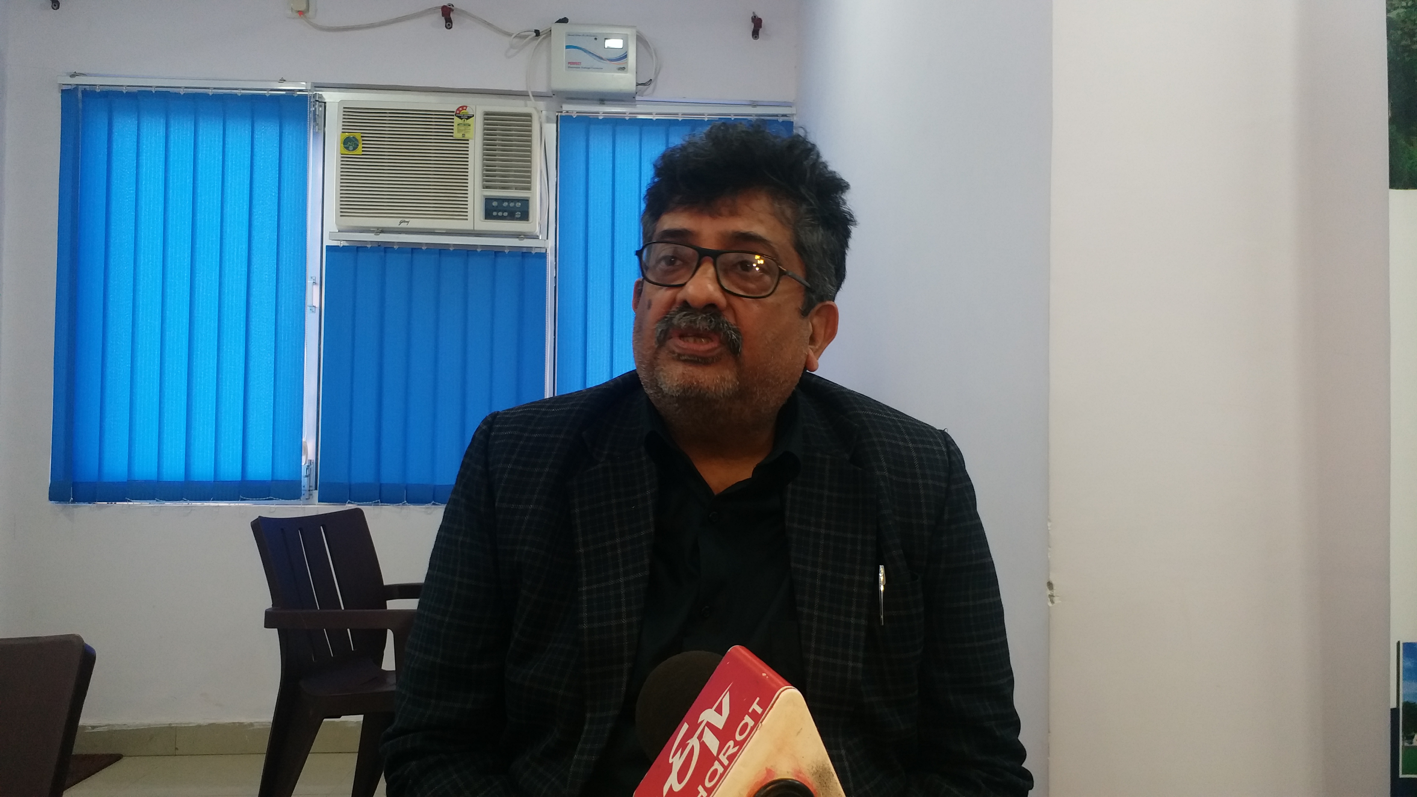 no dispute over dhannipur mosque land: IICF spokesperson athar hussain