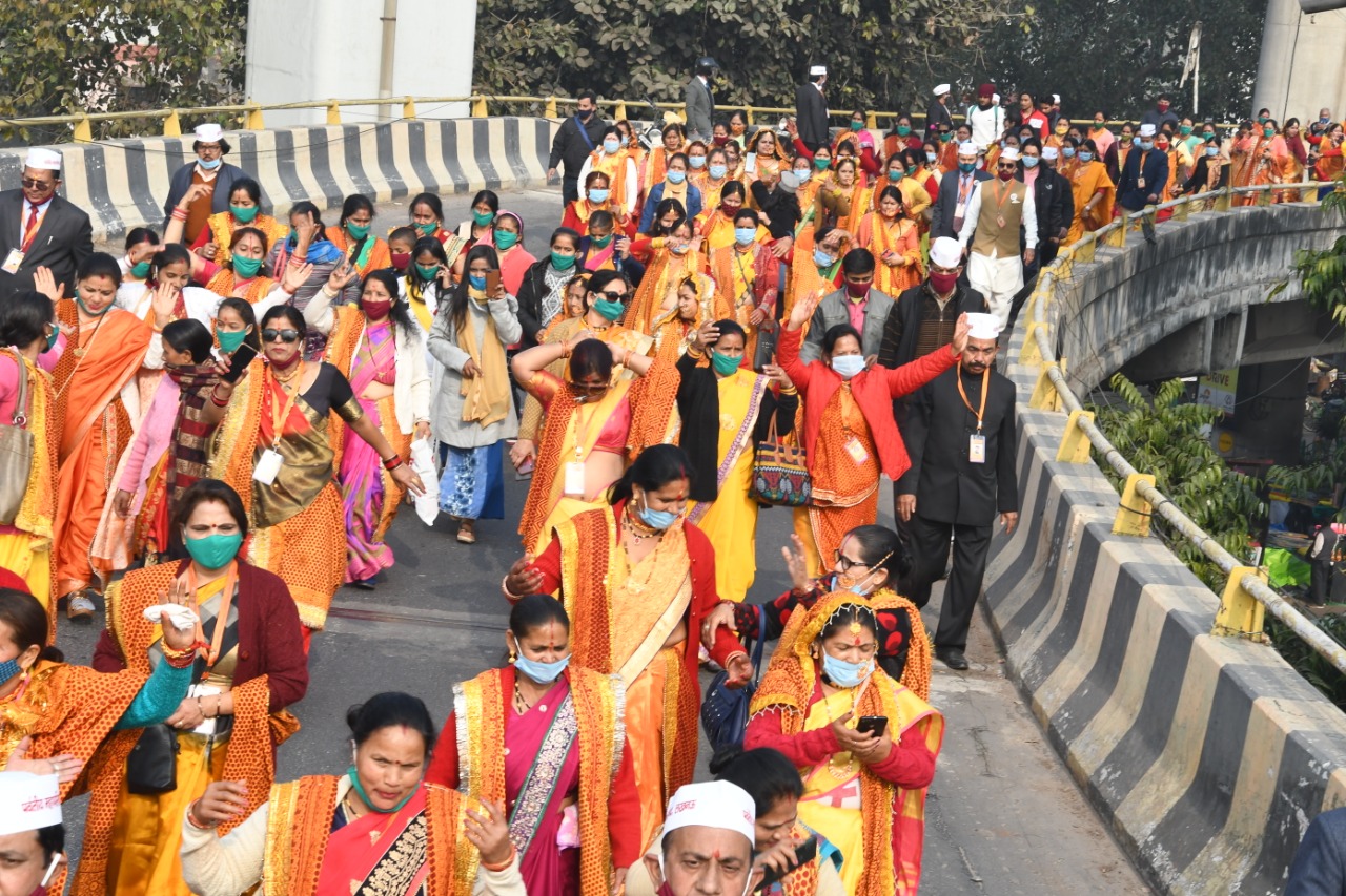 'कौथिग' शोभा यात्रा.