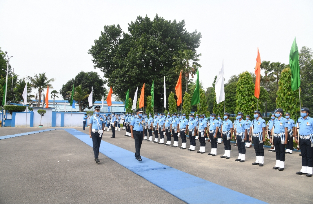 एयर मार्शल आरजे डकवर्थ ने संभाली मध्य वायु कमान की कमान.