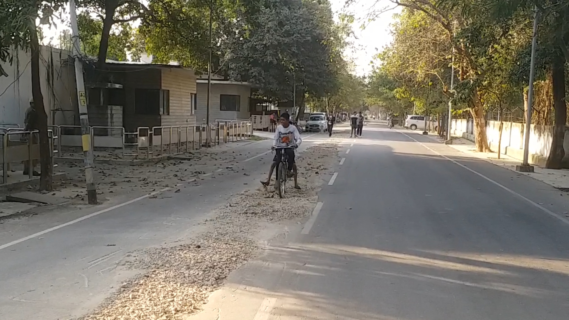 pits on the roads in lucknow