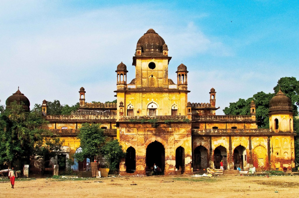 योजना की जमीन पर अवैध कब्जा