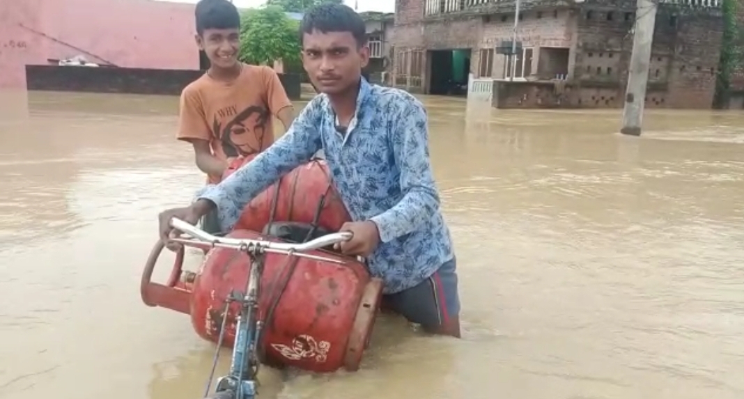 ग्रामीणों का जीना हुआ दूभर.